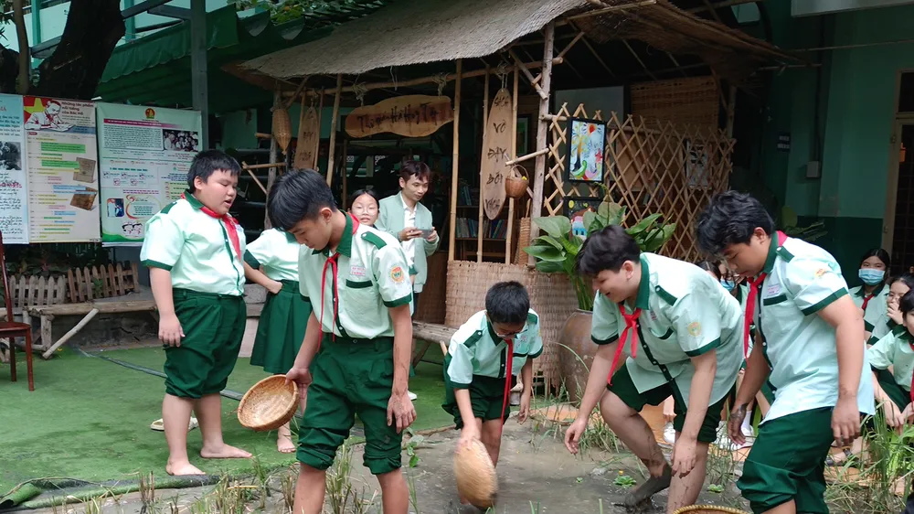 Băn khoăn hoạt động trải nghiệm