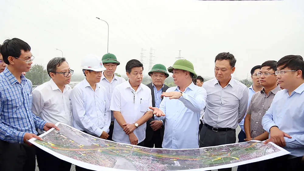 Đẩy nhanh tiến độ dự án đường cao tốc: Phát huy vai trò, trách nhiệm của địa phương