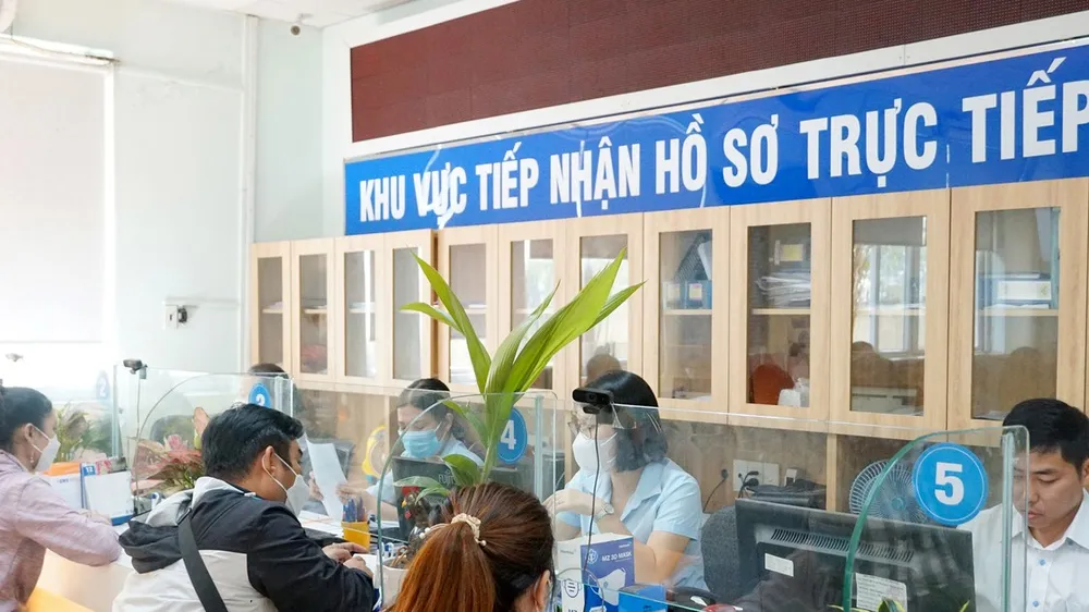 Để người lao động ở lại hệ thống an sinh xã hội