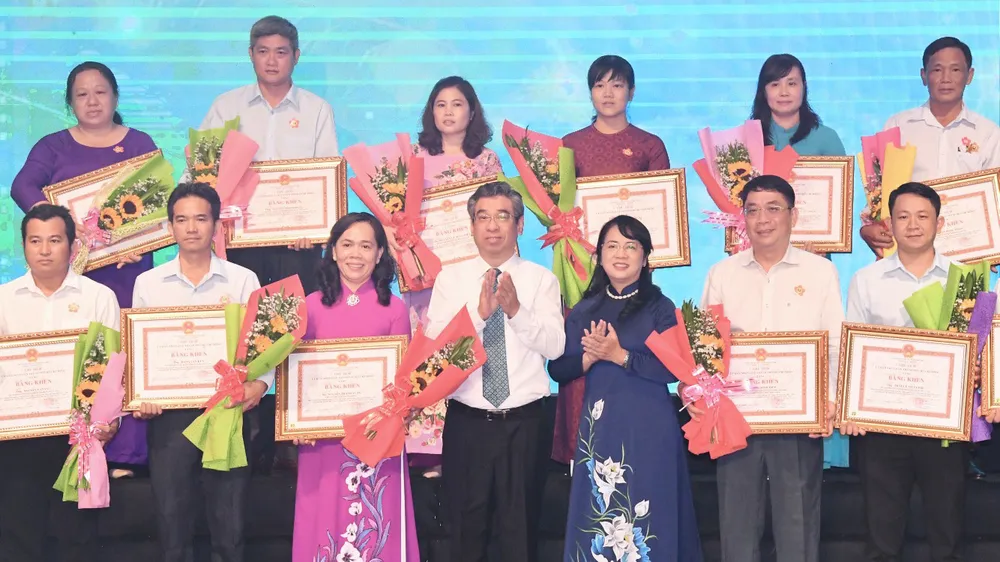 TPHCM vinh danh 15 nông dân, 24 sản phẩm nông nghiệp tiêu biểu năm 2023