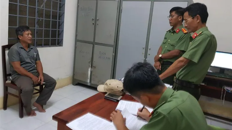 Bắt 2 đối tượng tổ chức cho người khác ra nước ngoài khai thác hải sản trái phép