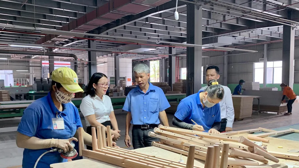 Agribank tích cực triển khai các giải pháp hỗ trợ người dân, doanh nghiệp