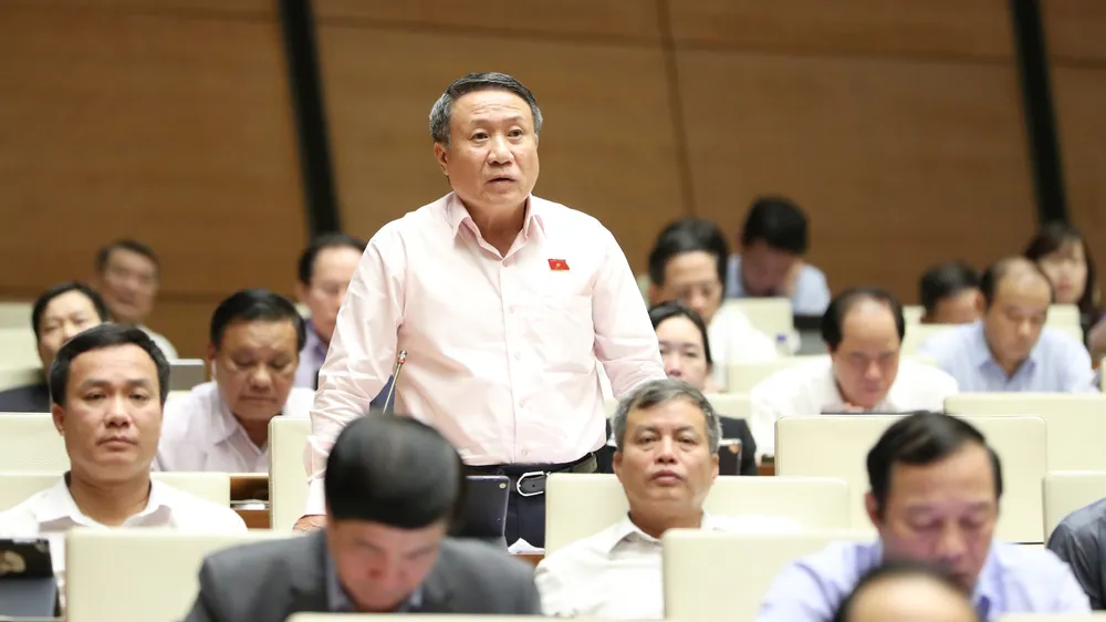Phân cấp, phân quyền trọn gói cho địa phương