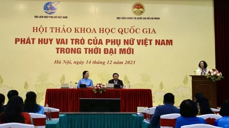 Tạo điều kiện hơn nữa để phụ nữ Việt Nam phát huy vai trò trong thời đại mới