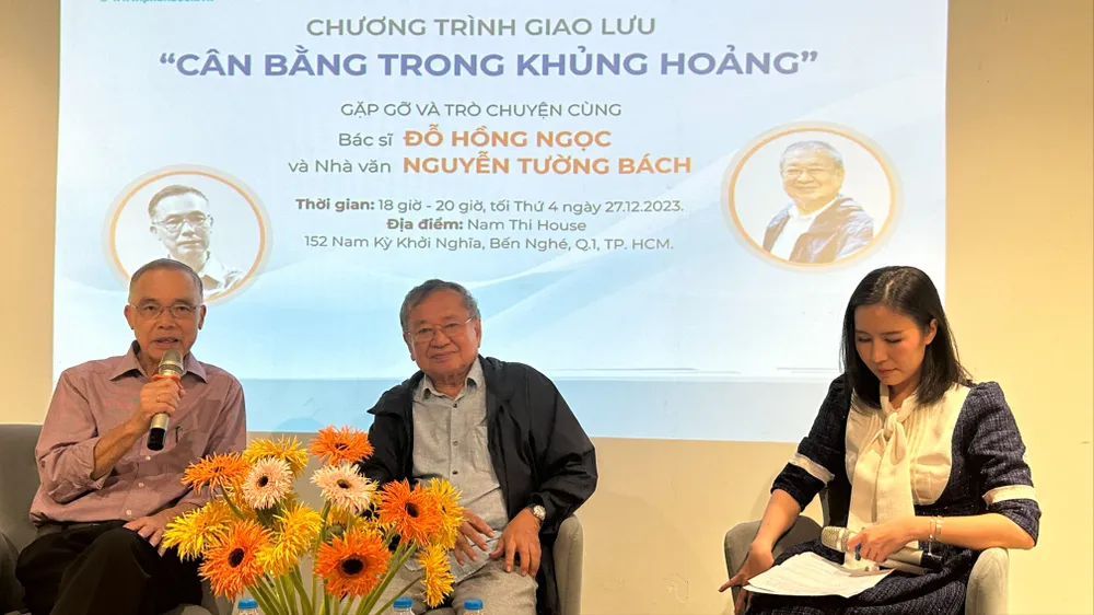Tìm cách cân bằng giữa cơn khủng hoảng
