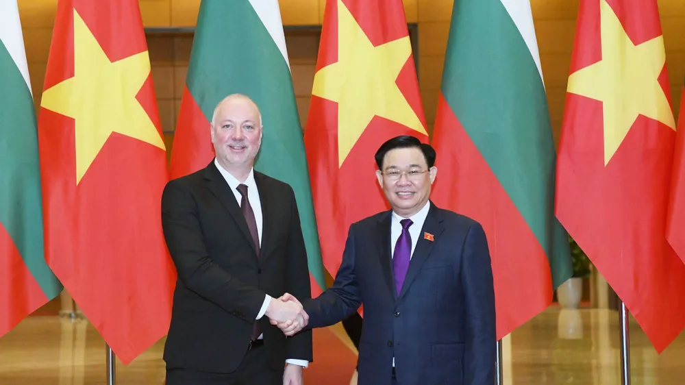 Việt Nam - Bulgaria tăng cường hợp tác quốc phòng - an ninh