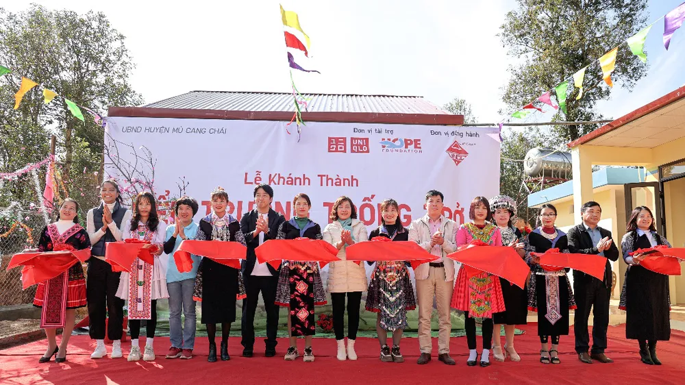 Ngôi trường được khánh thành ngay dịp thềm năm mới, mang đến niềm vui cho học sinh ở Mù Cang Chải