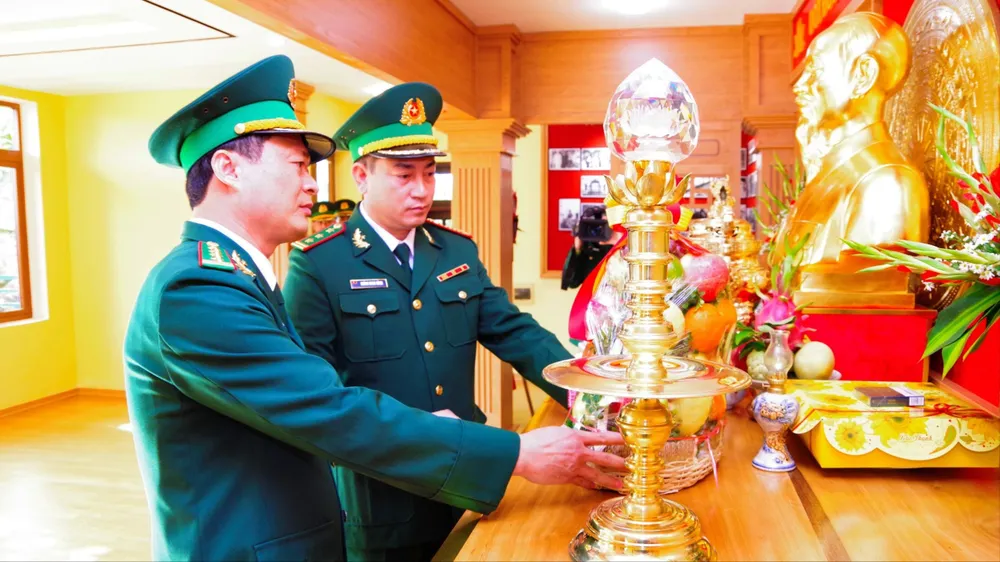 Khánh thành Phòng tưởng niệm Chủ tịch Hồ Chí Minh tại Thừa Thiên Huế