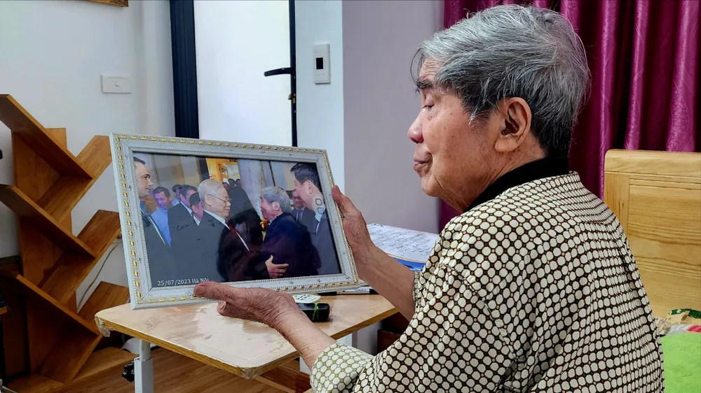 GS-NGND Hà Minh Đức viết thơ tiễn biệt người học trò đặc biệt - Tổng Bí thư Nguyễn Phú Trọng