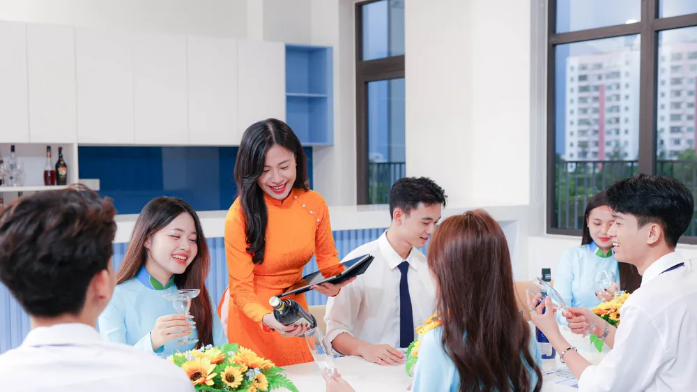 Thí sinh được đi nước ngoài trải nghiệm khi đăng ký xét tuyển tại Trường ĐH Văn Hiến