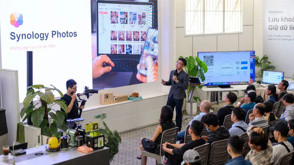 Ông Henry Nguyễn, Giám đốc Kinh doanh Synology Việt Nam chia sẻ các sản phẩm Synology