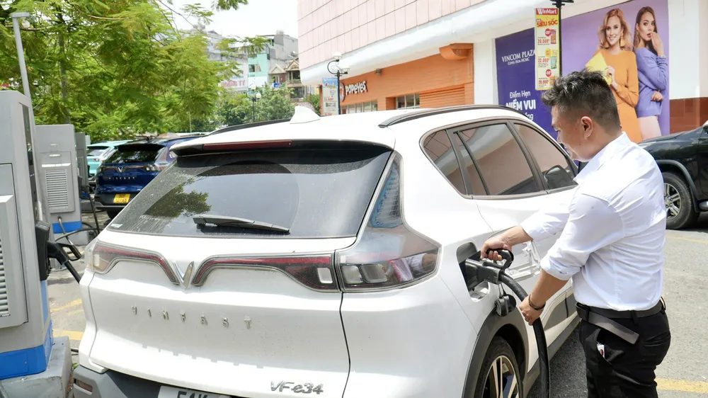Thị trường ô tô điện vào cuộc cạnh tranh