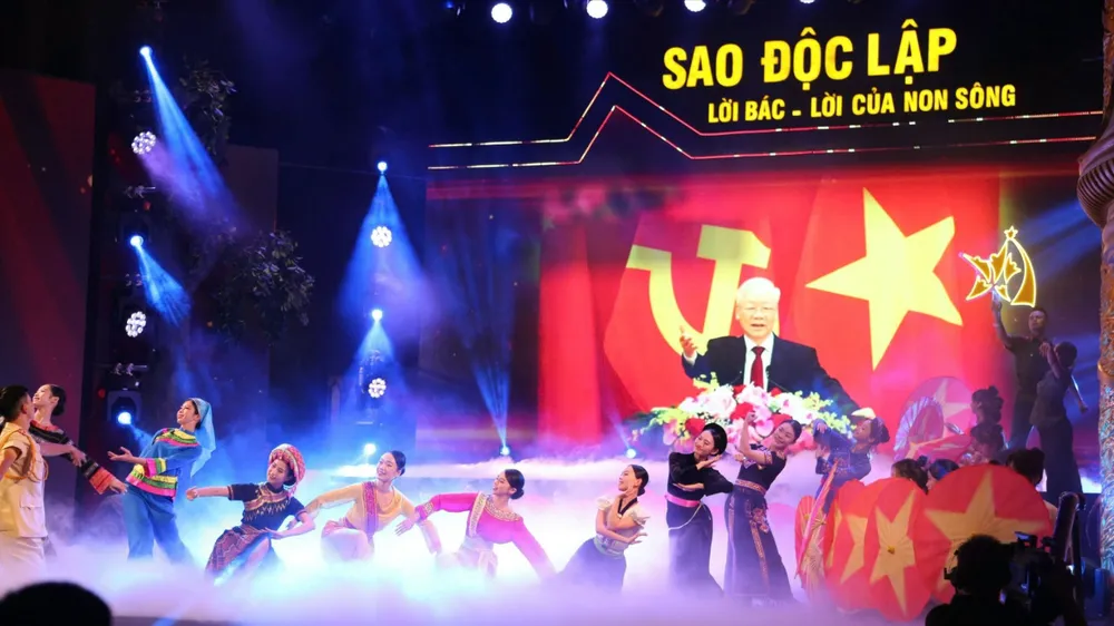 Sao Độc lập - chương trình nghệ thuật gợi lại những ký ức hào hùng của dân tộc