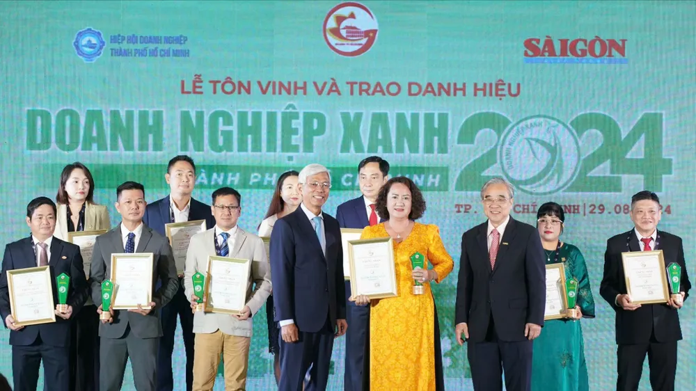 Tôn vinh 98 Doanh nghiệp xanh TPHCM