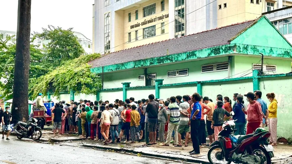 Giúp nhau vì một chữ tình