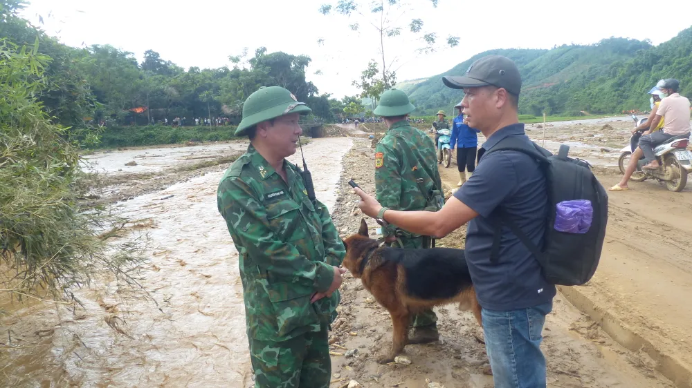 Báo chí ở Làng Nủ