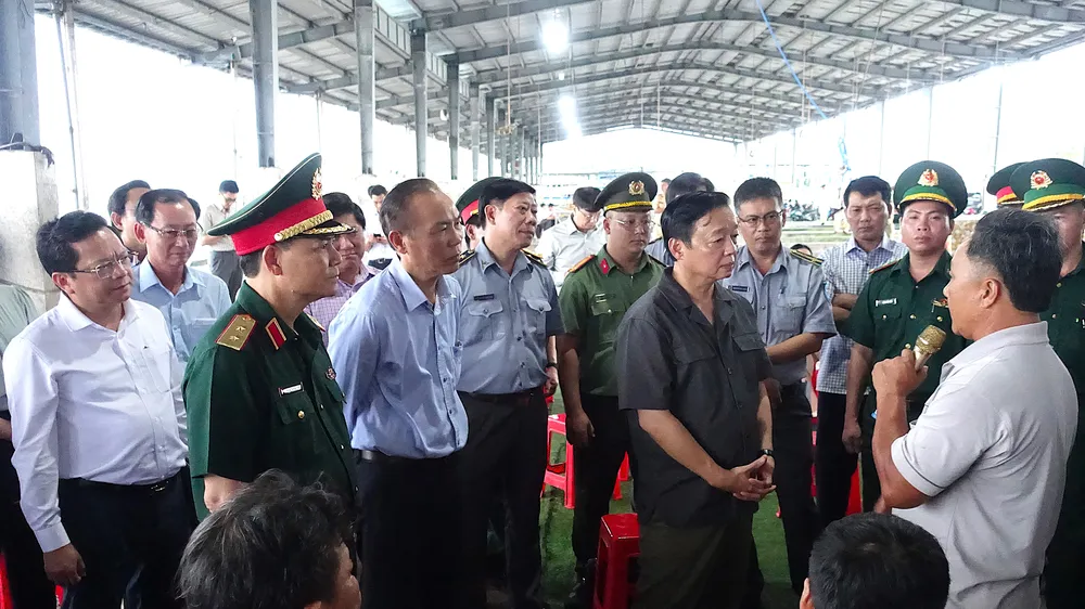 Phó Thủ tướng Trần Hồng Hà: Mở chiến dịch truy quét tàu cá "3 không", quyết tâm gỡ "thẻ vàng" IUU