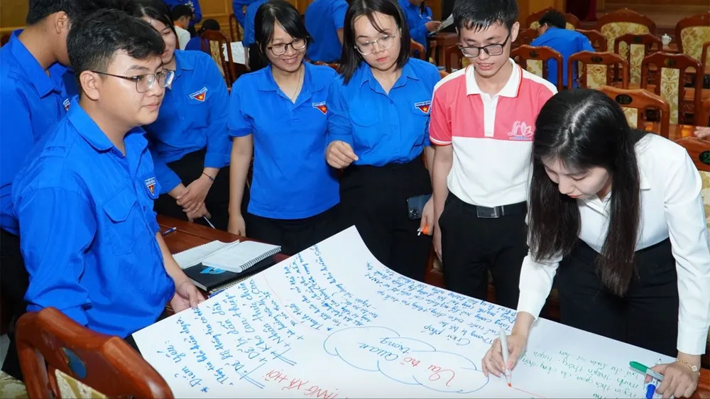 Phối hợp ngăn chặn các thông tin sai sự thật