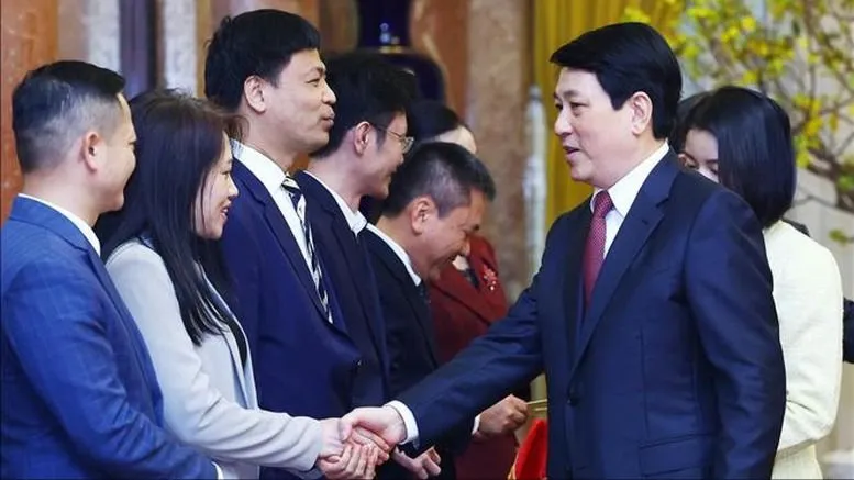 Chủ tịch nước Lương Cường gặp mặt đầu xuân với Văn phòng Chủ tịch nước