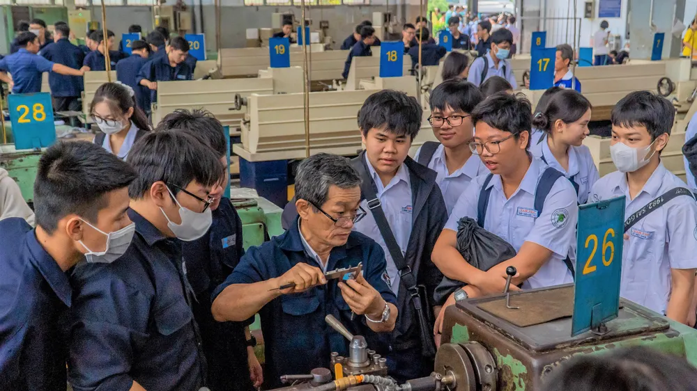 Tuyển sinh đại học năm 2025: Mỗi trường một kiểu xét... chứng chỉ ngoại ngữ