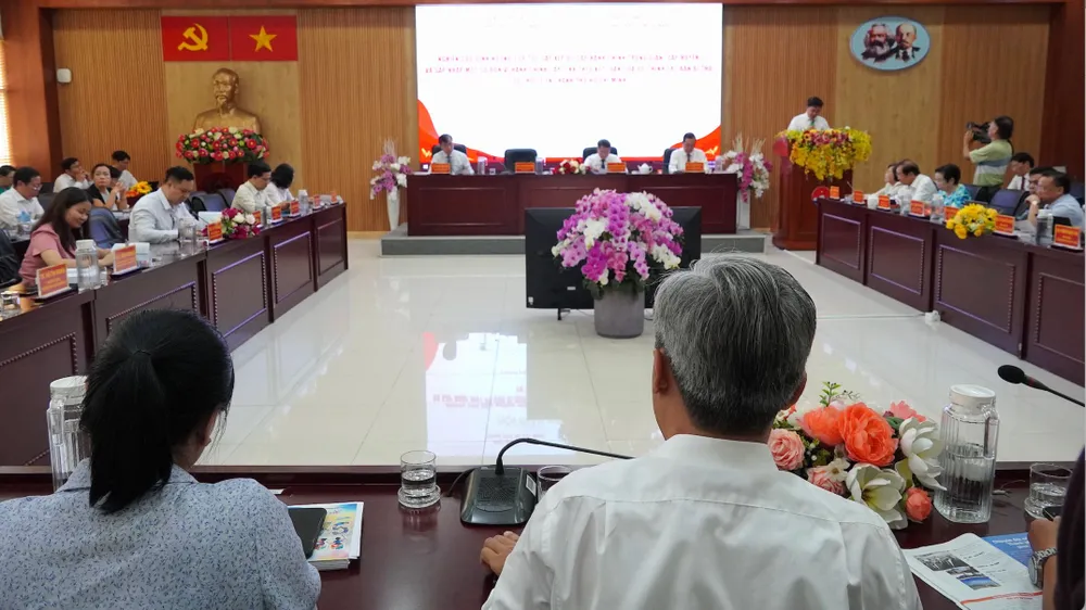 Thảo luận giải pháp để chính quyền hai cấp hoạt động hiệu lực, hiệu quả