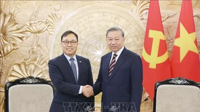 Tổng Bí thư Tô Lâm tiếp Đại sứ Hàn Quốc tại Việt Nam Choi Young Sam