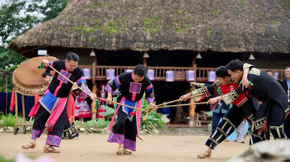 Sun World Fansipan Legend ra mắt show diễn thể nghiệm độc đáo trên đỉnh Fansipan, Sa Pa