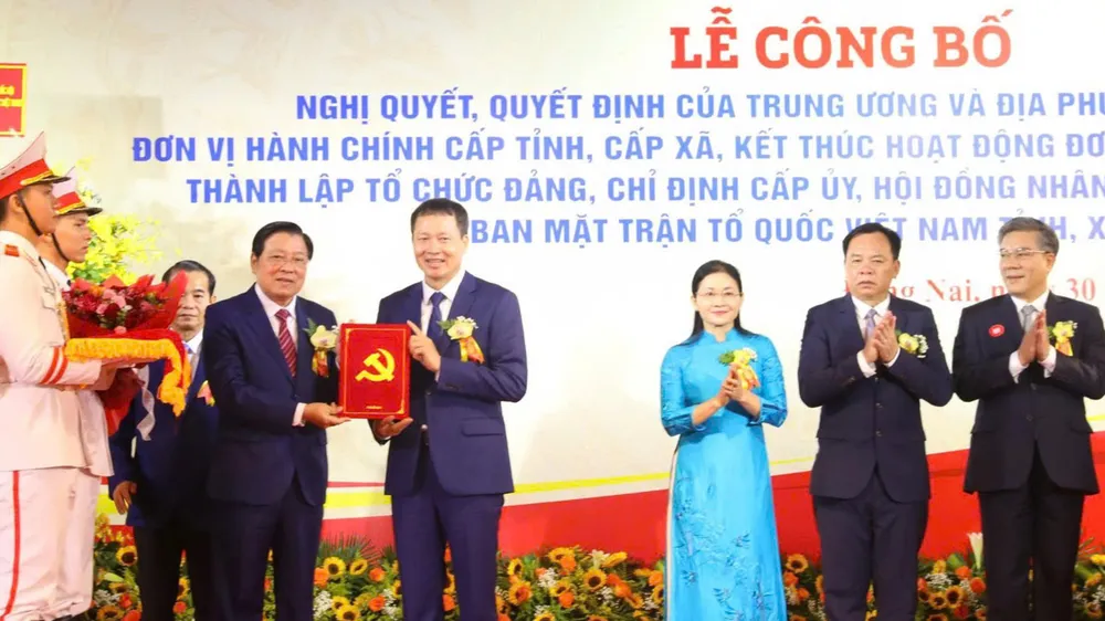 Công bố các quyết định nhân sự tỉnh Đồng Nai mới 
