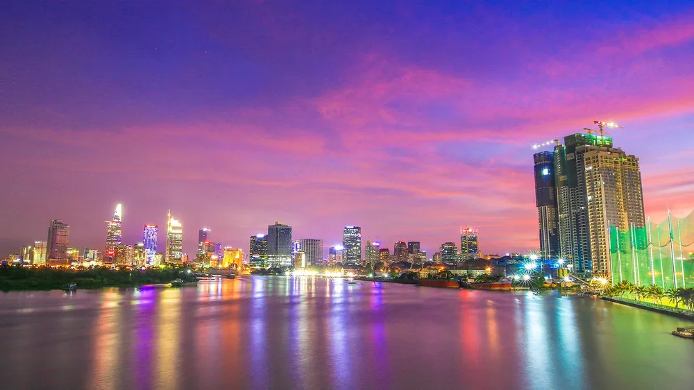 Thành phố tôi yêu, thêm dài và rộng