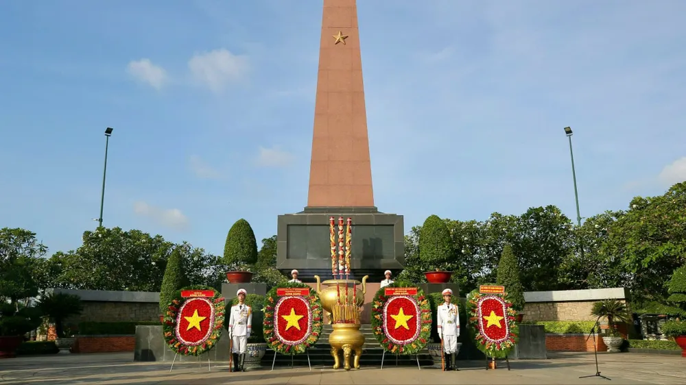 Nốt trầm tháng Bảy
