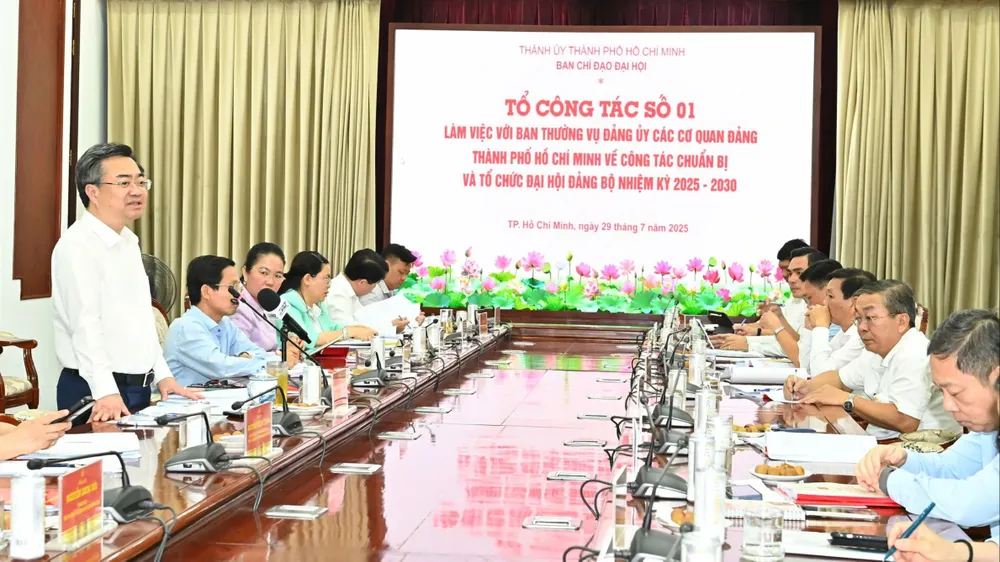 Đồng chí Nguyễn Thanh Nghị kết luận buổi làm việc