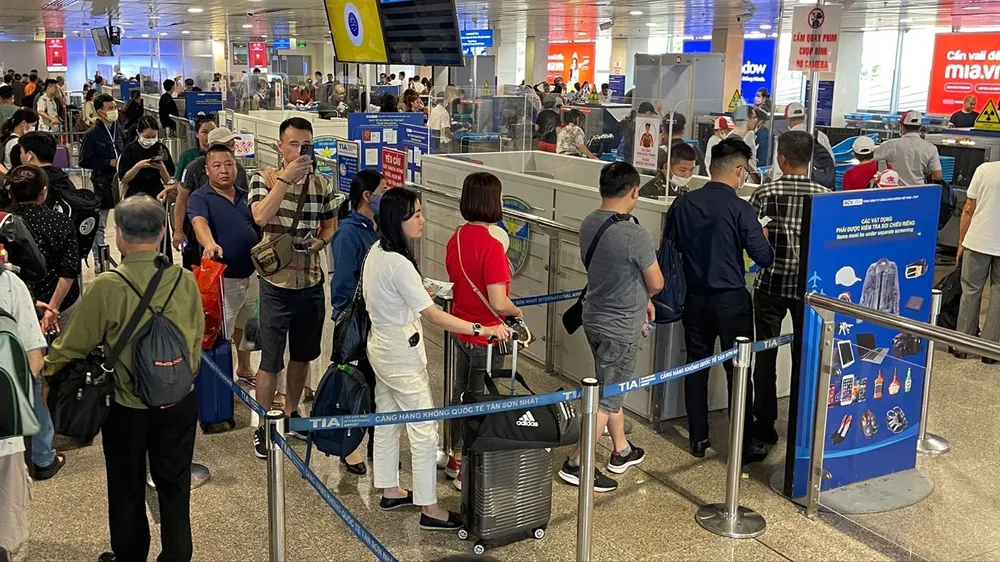 Các hãng hàng không tăng cường số lượng máy bay