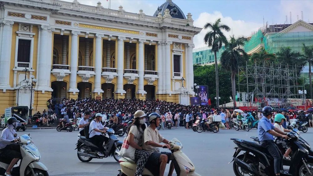 Ngày mai (21-8), sẽ tiếp tục phát hành vé concert “Việt Nam trong tôi”