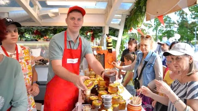 “Hương vị nước Nga” giữa mùa hè Moscow