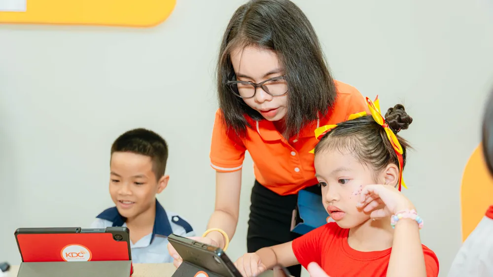 TPHCM: Khánh thành phòng học kỹ năng công dân số đầu tiên ở trường tiểu học