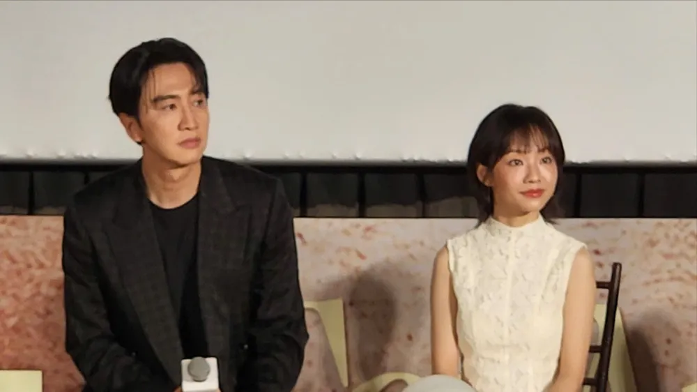 "Hoàng tử châu Á" Lee Kwang Soo không muốn lỡ cơ hội đóng phim tại Việt Nam