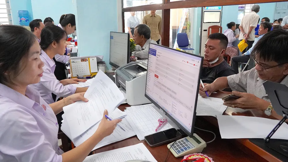 Bớt thủ tục, thêm niềm tin