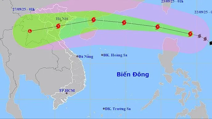 Siêu bão Ragasa mạnh cấp 16, giật trên cấp 17 tiến vào Biển Đông