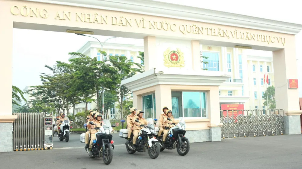 Ngày đầu ra quân, CSGT TPHCM phạt gần 1.700 trường hợp vi phạm