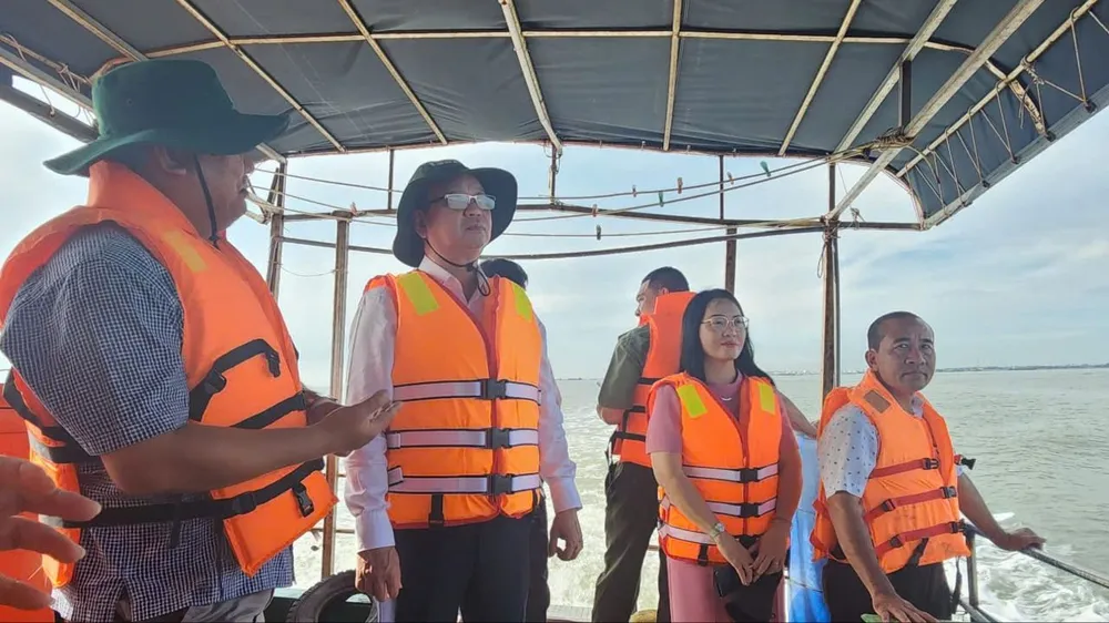 Chống khai thác IUU: Quyết liệt từ các xã trên vùng biển Cần Giờ, TPHCM