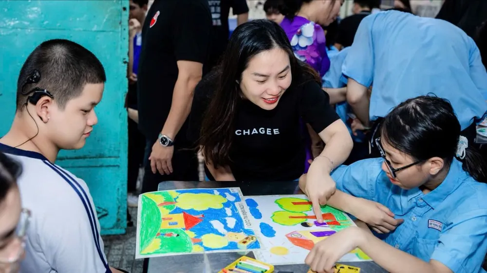 Trao yêu thương, gieo hy vọng từ chương trình “Ươm mầm nụ cười”