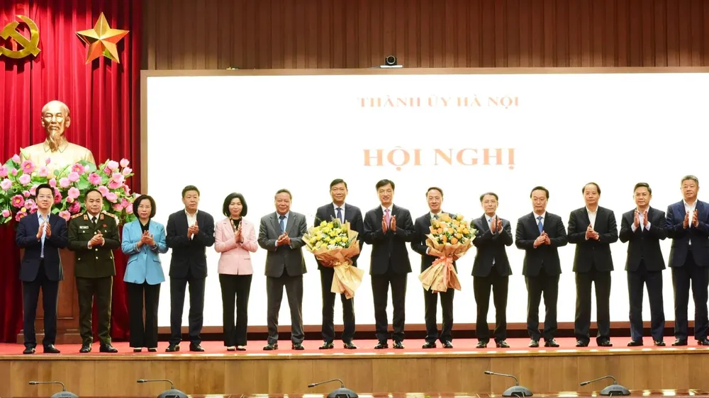 Thành ủy Hà Nội công bố lãnh đạo mới của Ủy ban Kiểm tra và Ban Nội chính 