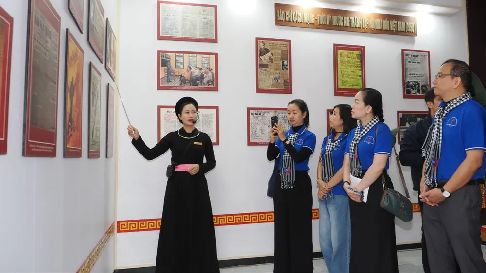Về với “Lớp học đầu tiên” của báo chí cách mạng