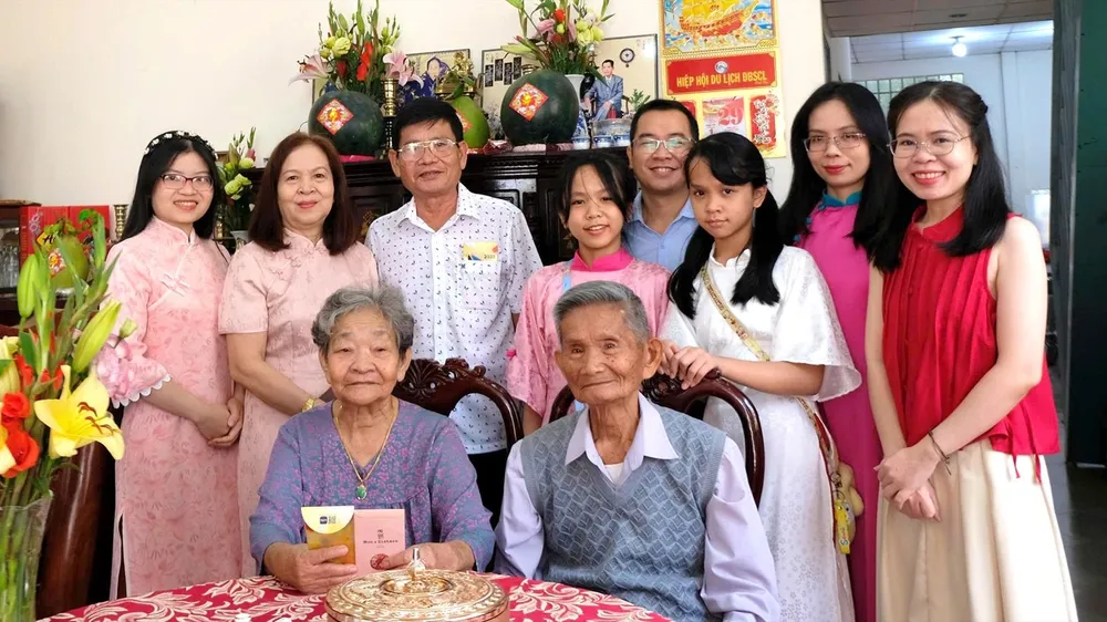 Khoảng cách giao tiếp phù hợp tạo hạnh phúc