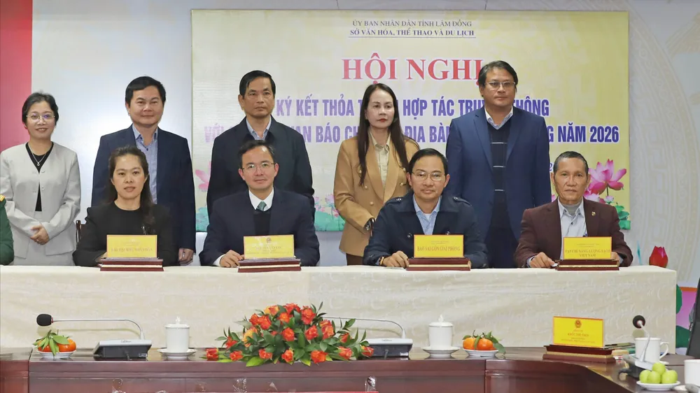 Lâm Đồng ký thỏa thuận hợp tác truyền thông với các cơ quan báo chí