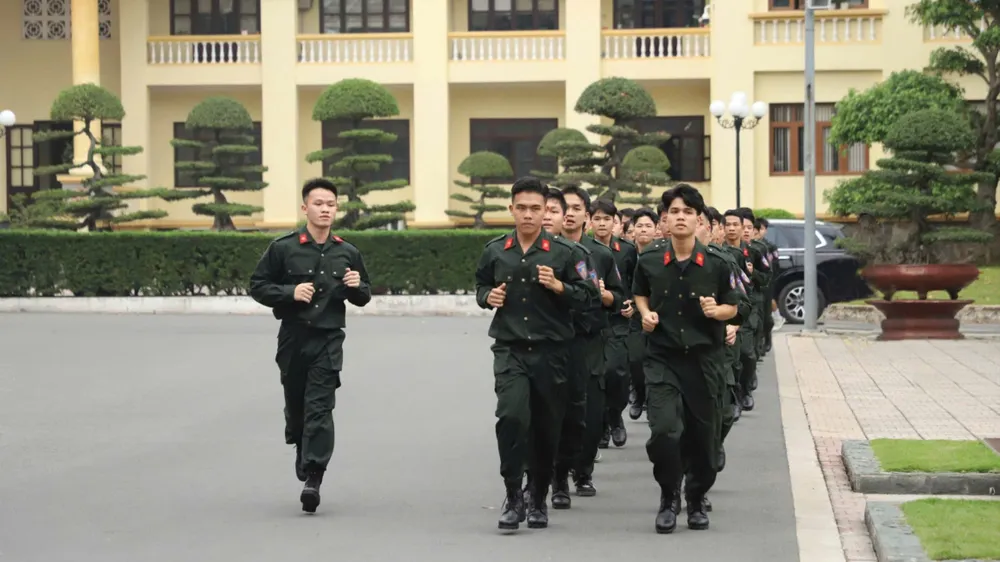 Trường ĐH An ninh nhân dân ra quân huấn luyện sẵn sàng cho công tác bảo vệ Đại hội XIV của Đảng
