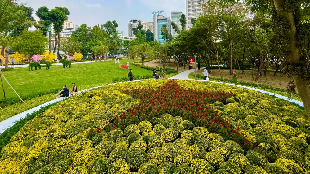 Công viên tại khu đất Nhà thi đấu Phan Đình Phùng đưa vào phục vụ người dân