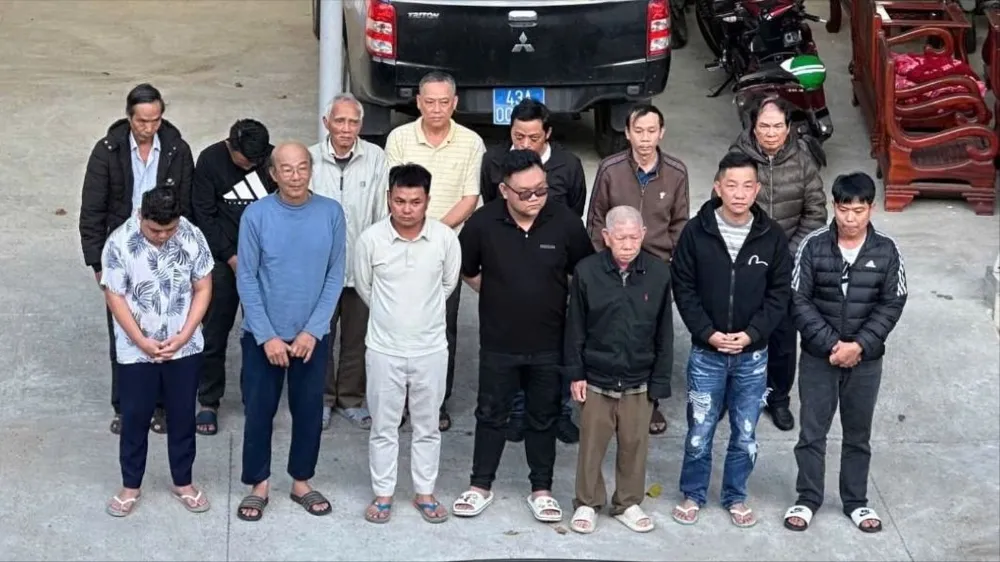 Các đối tượng tại cơ quan điều tra. Ảnh: CACC