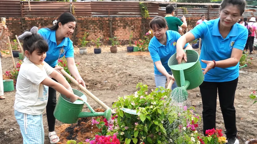 Phường Bình Trưng (TPHCM) phát động trồng cây xanh