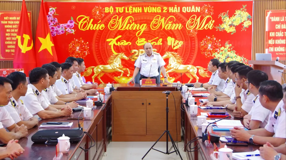Phó Chính ủy Hải quân kiểm tra, chúc tết Vùng 2 Hải quân